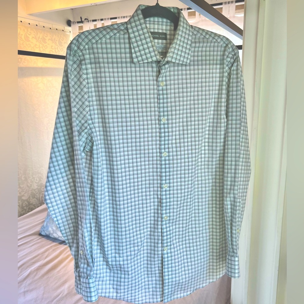 MICHAEL KORS, Non-Iron, Men’s Regular Fit Long-sleeve Button-down Shirt, Medium